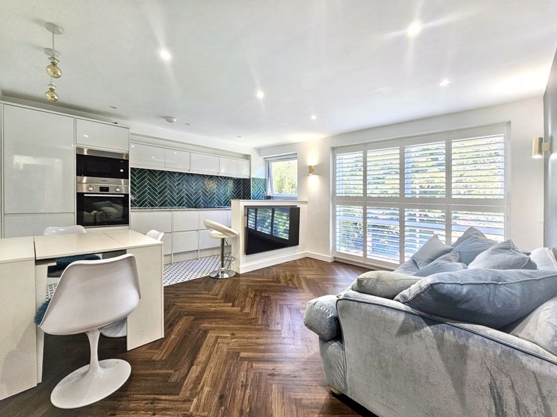 Living Room- click for photo gallery